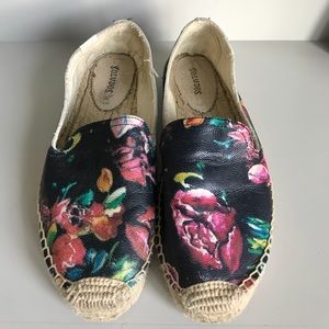 Floral Soludos
